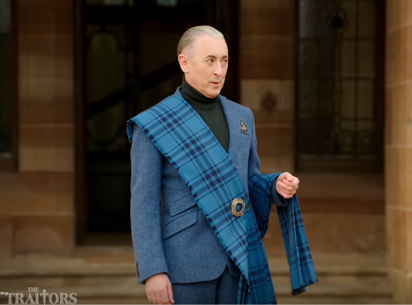 Alan Cumming dressed in fabulous tartan