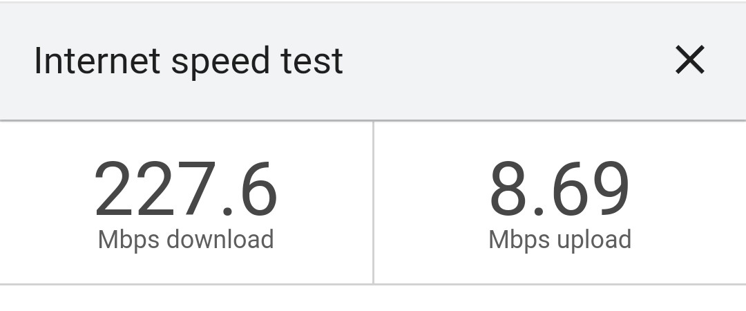 Screenshot of an internet speed test showing a maximum download speed of 227.6 MB/s download and 8.69 MB/s upload